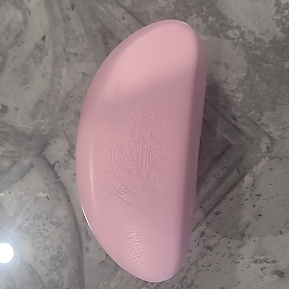 JUICY COUTURE GLASSES CASE - Picture 1 of 4